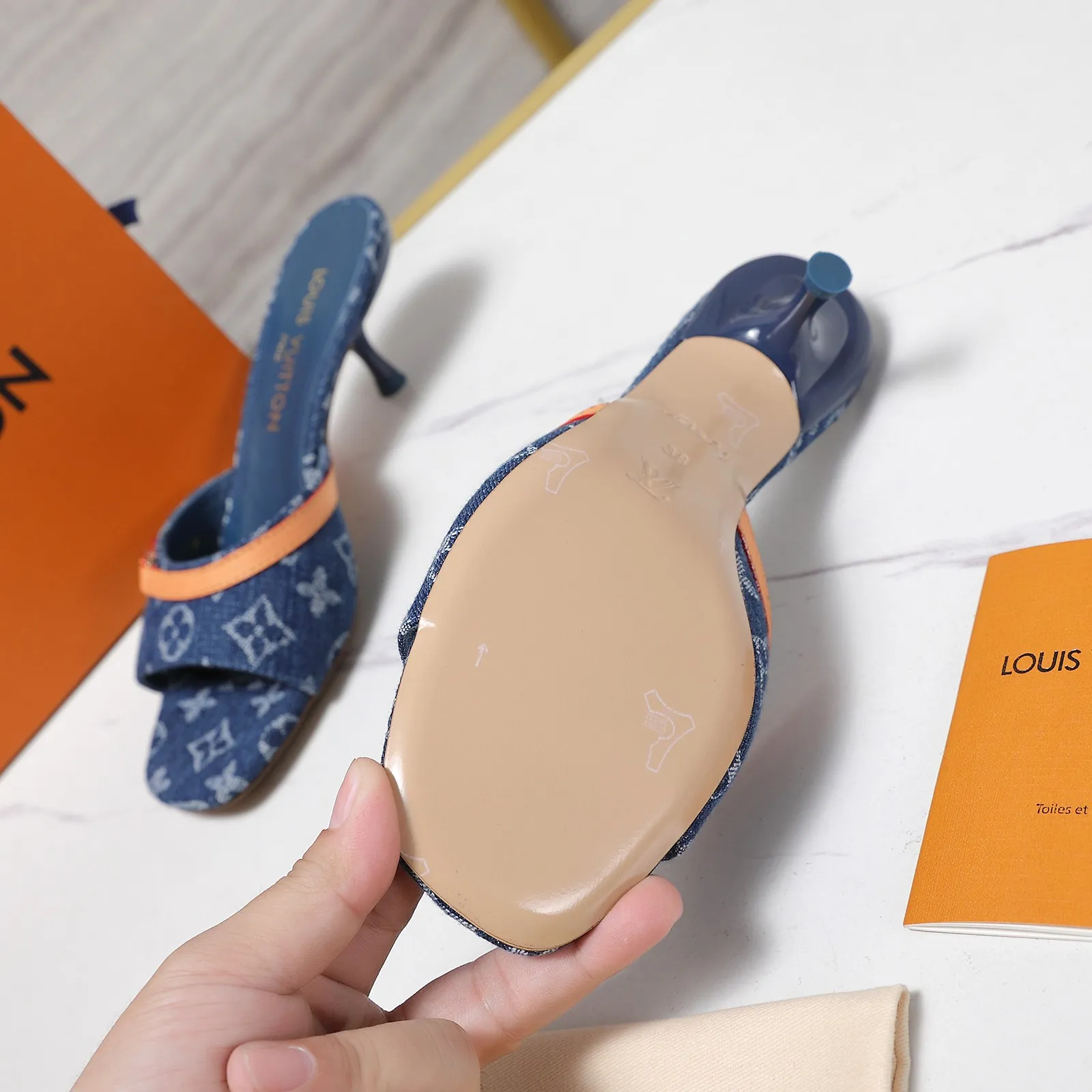 💕💕Factory direct selling price p540💕💕 The highest version💯💯💯 Louis vuiteeon LV Sole: Italian leather outsole Heel height: 4.5CM/9.5cm Size: 35-42 (custom-made 41 and 42 are non-refundable)